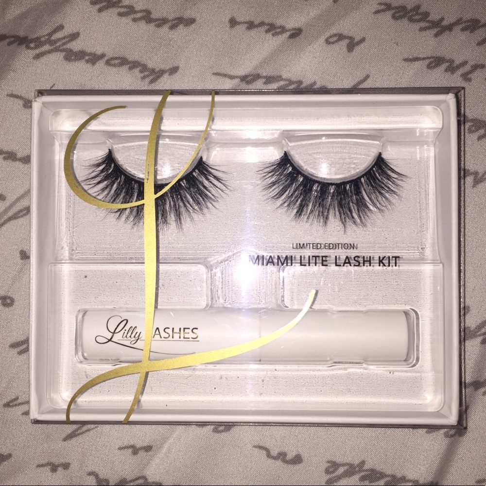 Lilly Lashes “Miami Lite”